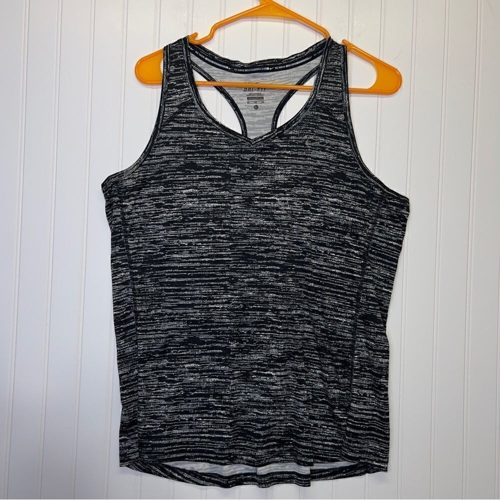 Nike running drip fit XL